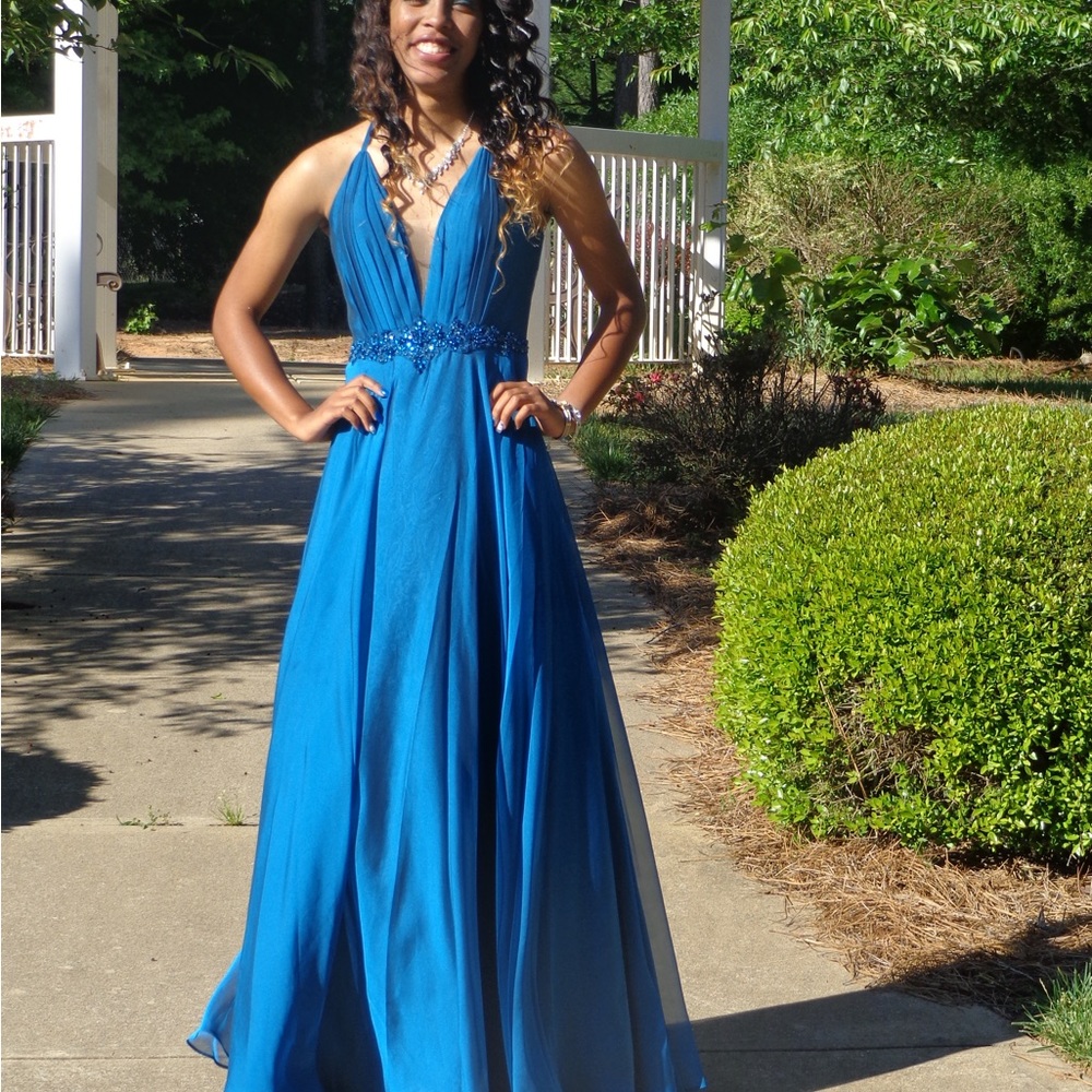 Prom Dress - Picture 4 of 7